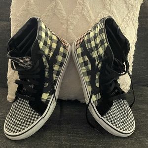 Vans Sk8-Hi Plaid Houndstooth
Multicolor Sneakers Size 6.5